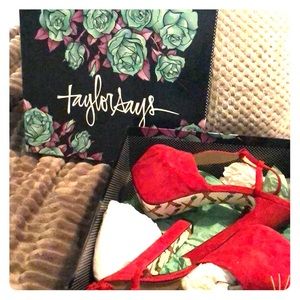 Taylor says bunny rabbit  wedge heels